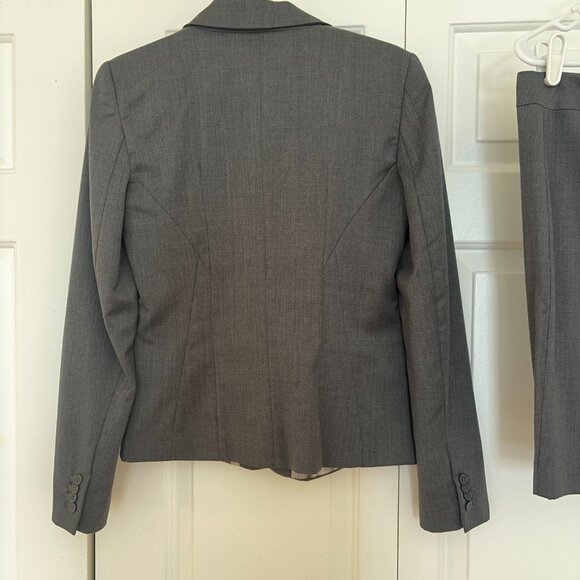 Ann Taylor Women's 2PC Suit - Blazer and Pencil Skirt - Picture 4 of 8